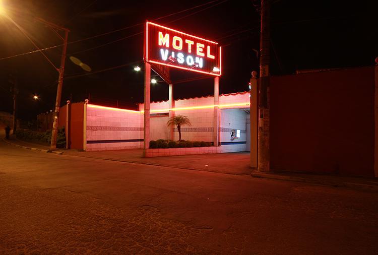 Motel Vison กัวรูยุส ภายนอก รูปภาพ
