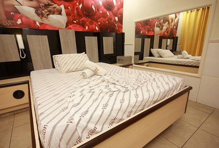 Motel Vison กัวรูยุส ภายนอก รูปภาพ