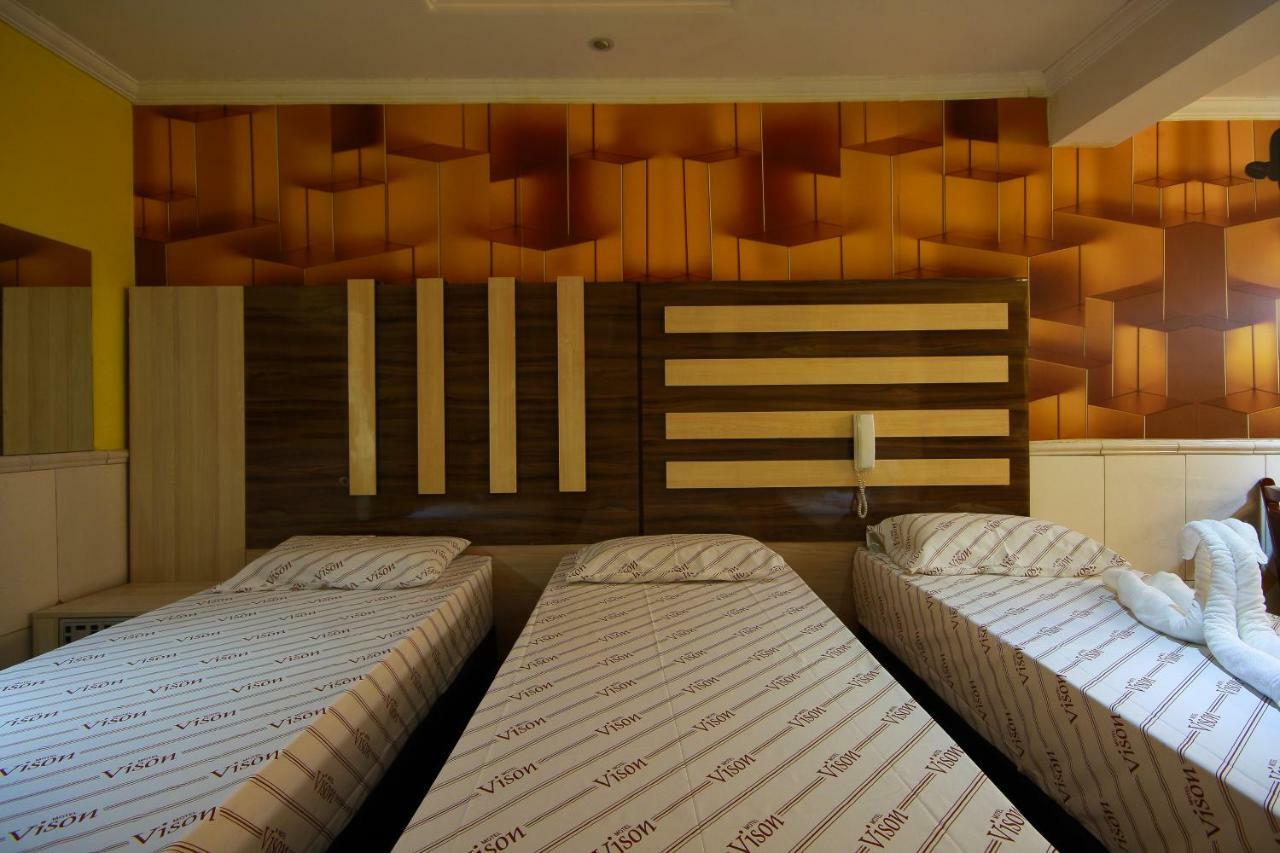 Motel Vison กัวรูยุส ภายนอก รูปภาพ